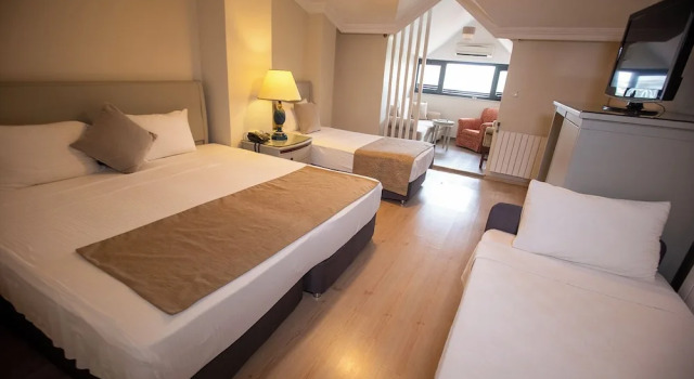 Standardowy rodzinny pokój i balkonem Hotel Simsek