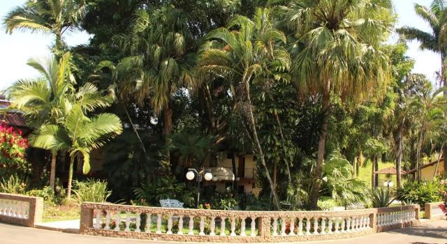 Hotel Recanto do Rio Pardo, Забронировать Отель Сан-Жозе-ду-Риу-Парду 