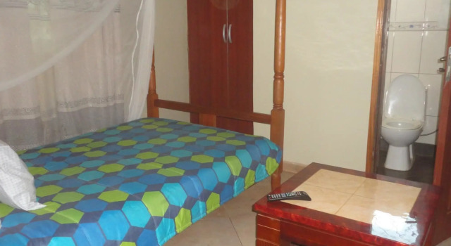 Palm Gardens and Guest House, Rezervovat Penzión Penziony v Kampala, Penzión