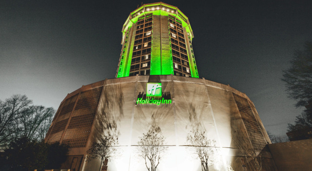 Holiday Inn Raleigh Dowtown - Capital, Забронировать Отель Роли Raleigh-Durham Metropolitan Area, рядом с North Carolina Museum of History
