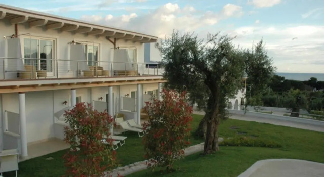 Трёхместный номер Superior Hotel Grotta di Tiberio