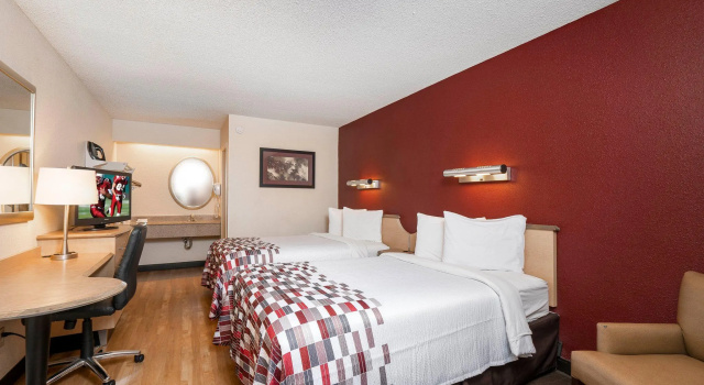 Четырёхместный номер Standard Отель Льюисвилля Red Roof Inn Louisville Fair and Expo
