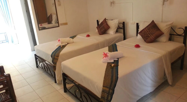 Divers Inn, Забронировать Отель Отели Южного Таиланда с парковкой, Парковка