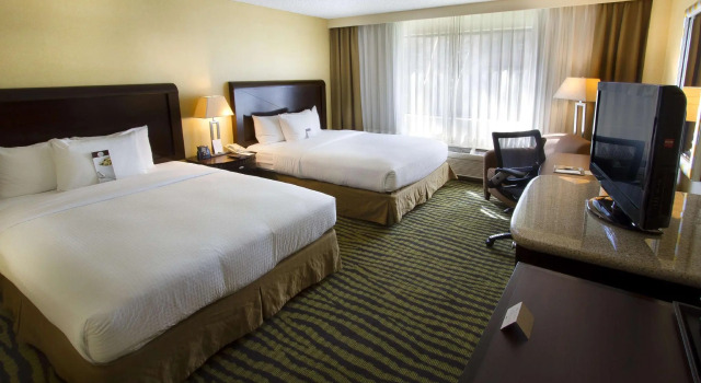 Четырёхместный номер Standard voco Orange County - Airport by IHG