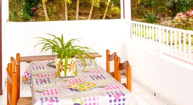 Apartment With 2 Bedrooms in Deshaies, With Private Pool, Enclosed Gar, Prenota Appartamento Hotel a Basse-Terre con piscina, Piscina