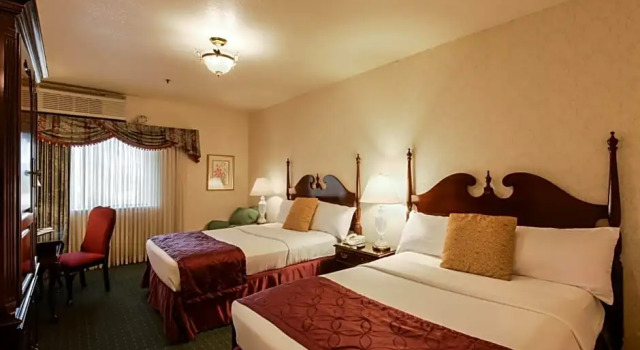 Номер Deluxe Carlyle Hotel