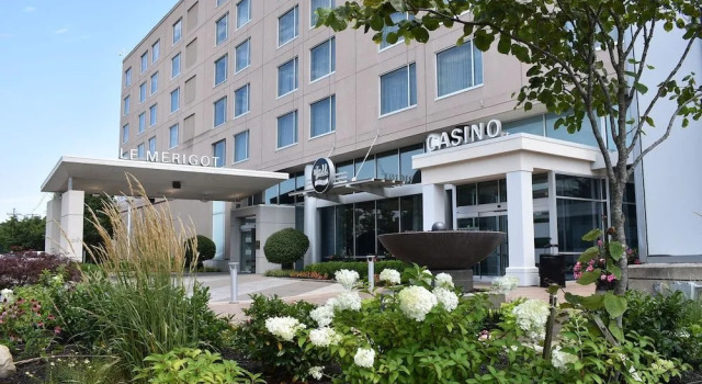 Le Merigot Hotel, Varaa Hotelli All inclusive -hotellit kohteessa Indiana, All Inclusive