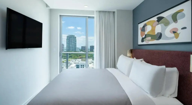 Люкс с 2 комнатами с балконом Atwell Suites Miami Brickell by IHG