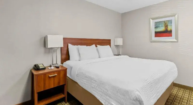 Люкс Standard Clarion Inn Cranberry Township