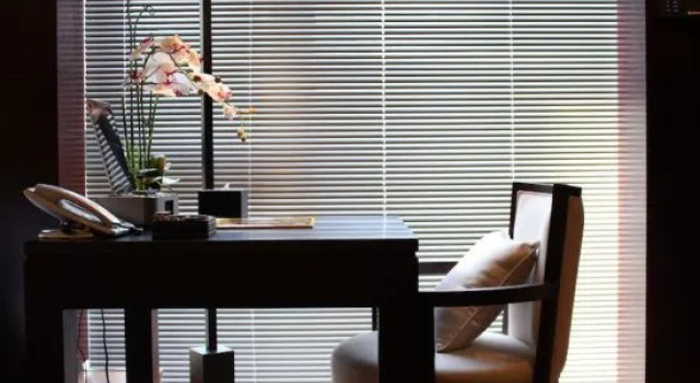 Люкс Deluxe Gloria Plaza Hotel Dong Sheng