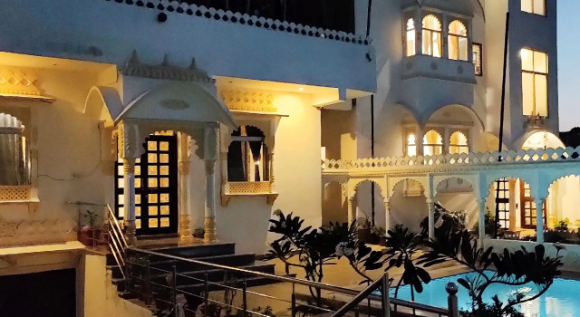 Royal Heritage Haveli Udaipur, Забронировать Отель Отели штата Раджастхана с парковкой, Парковка