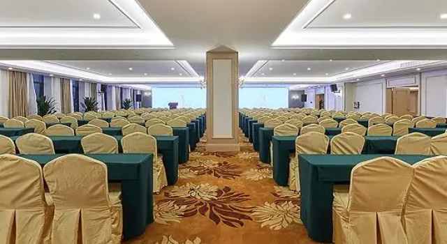 Vienna International Hotel (Xi'an Chanba Silk Road Convention And Exhibition Center), Boek Hotel Hotels in Shaanxi met parkeren, Parkeren