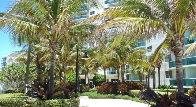 Апартаменты 2 Bedrooms 2 Full Bathrooms Apt. on the Beach