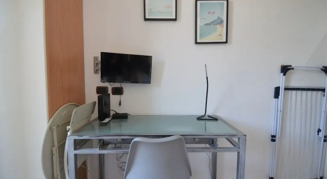 Studio in front of main train station in Nice near tramway, Забронировать Апартаменты/квартира Ницца Приморские Альпы, рядом с Набережная Соединенных Штатов