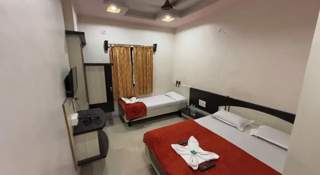 Трёхместный номер Deluxe Hotel Temple Sai