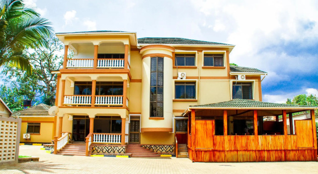 Alfa Hotel Munyonyo