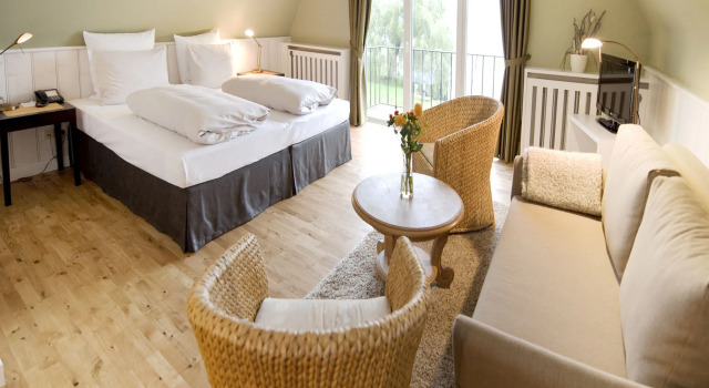 Seehotel Töpferhaus, Забронировать Отель Альт-Дуфенштедт земля Шлезвиг-Гольштейн