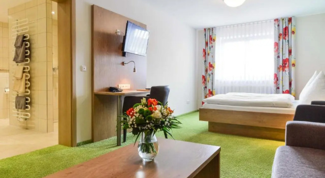 Süper çift kişilik oda Hotel Sixt