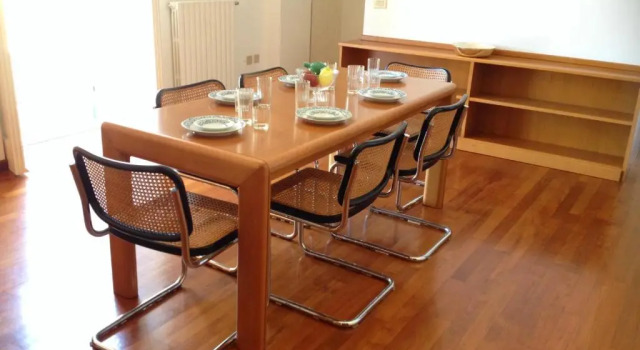 Коттедж Portofino Seaview Apartment, 50 meters from the beach, free parking, air conditioning
