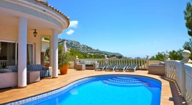 Luxury Home in Altea With Mountain Views, Забронировать Отель Отели Альтеа с завтраком, рядом с Русская православная церковь Св. Архангела Михаила в Альтее, Завтраки