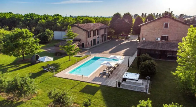 Casa delle Noci, Book Hotel Castelfranco Emilia Emilia-Romagna