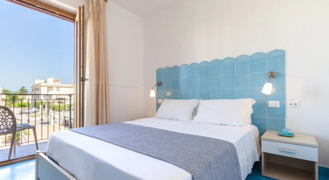 1 soveværelse i klassisk  værelse med altan B&B Sperlonga