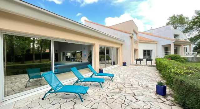 Номер Standard Les Jardins de la Muse, piscine couverte, spa et fitness
