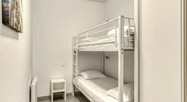 Chic Family Flat With Pool, Sauna, Забронировать Апартаменты/квартира Апартаменты Vermillion Coast, Апартаменты/квартира