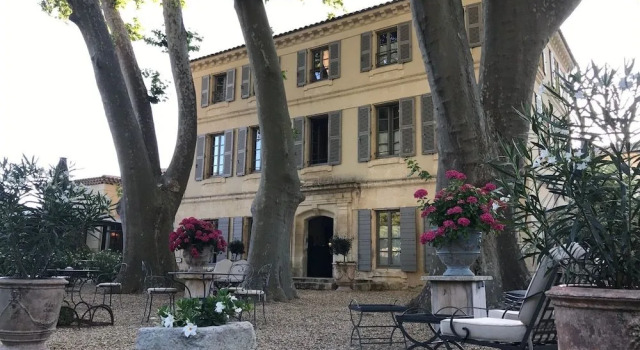 La Bastide de Boulbon, 예약 호텔 Boulbon ViaRhona