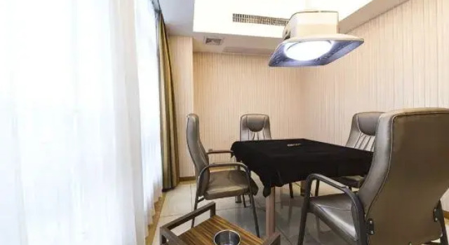Люкс Vienna Hotel (Wuhu Gaoche Subway Station Store, Wuhan Changjiang New Area)