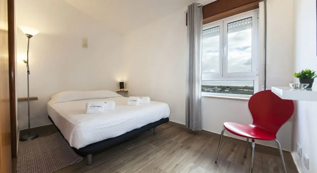 Апартаменты c 1 комнатой с видом на море A38 - Rising Sun Top-Floor Flat