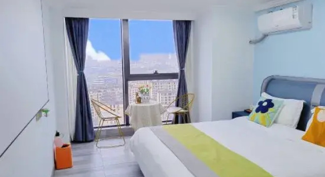 Люкс Comfort Jingyue Homestay (Chongqing International Expo Center)