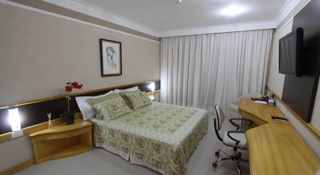 Hotel Michelangelo, Забронировать Отель Отели Сан-Жозе-ду-Риу-Прету с бассейном, Бассейн