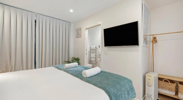 Stunning Studio in City Centre, Забронировать Отель Куинстаун 