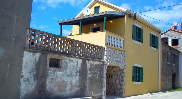 Milutinov Dvor Apartments, Book Apartment Mulo Zadar County