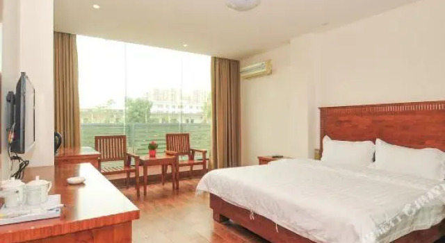 Zhongyuan Hotel, Boek Hotel Yachen 