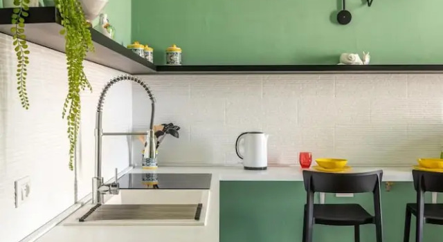 Апартаменты с балконом Stylish Apt Near Piazza Magione by Wonderful Italy
