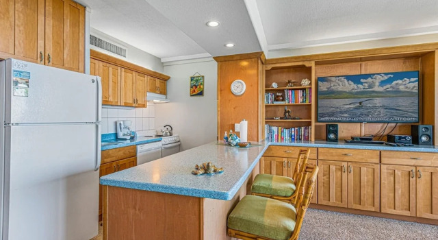 Maui Kai 805 Ocean View 1 bedroom/1 bath 1 Condo by RedAwning, Забронировать Отель Отели West Maui 3 звезды, 3*