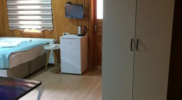 Четырёхместный номер Standard c 1 комнатой с балконом и с видом на горы Elit Uzungöl Otel