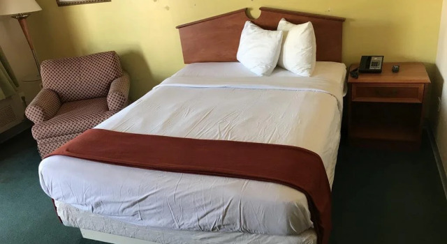 Oak Tree Inn, Rezerwuj Mini-hotel Richmond Kentucky