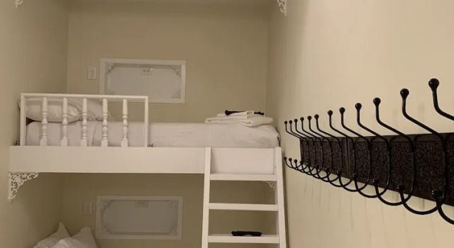 Семейный люкс с 2 комнатами с видом на внутренний двор Bama Bed & Breakfast Campus