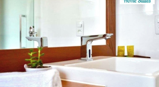 Люкс Deluxe Laras Home Suites