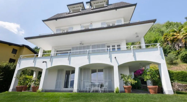 Villa Desira by Casa da Suite, Prenota Villa Meina Lago Maggiore