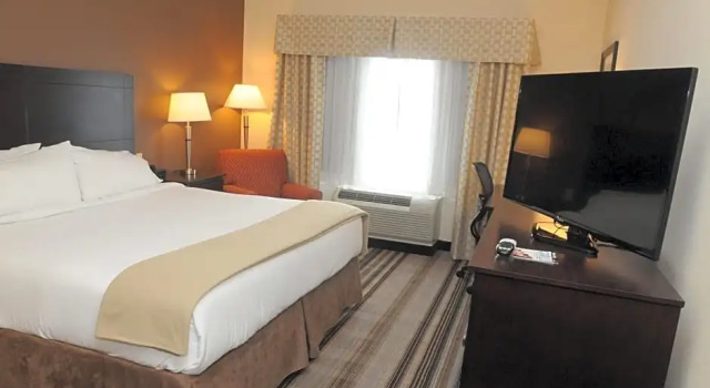 Номер Standard Super 8 by Wyndham Farmington