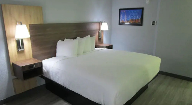 SureStay Plus Hotel by Best Western St. Louis Westport, Boek Hotel Hotels in Missouri met zwembad, Zwembad