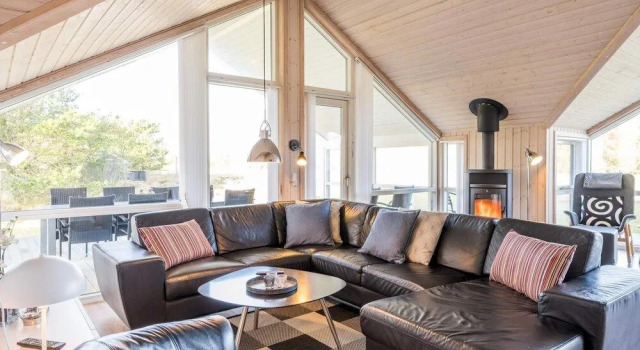 10 Person Holiday Home in Blavand