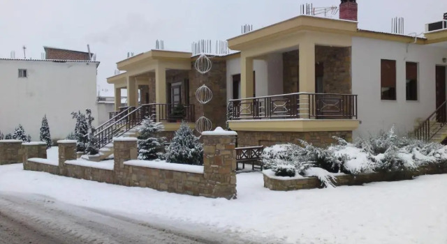 Evenos, Book Hotel Kato Loutraki Macedonia
