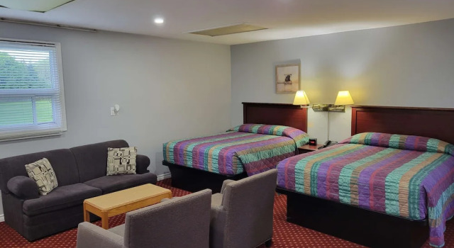 Люкс Cobourg Inn