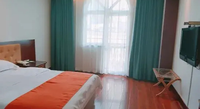 Люкс с 2 комнатами Yitianyang Hotel