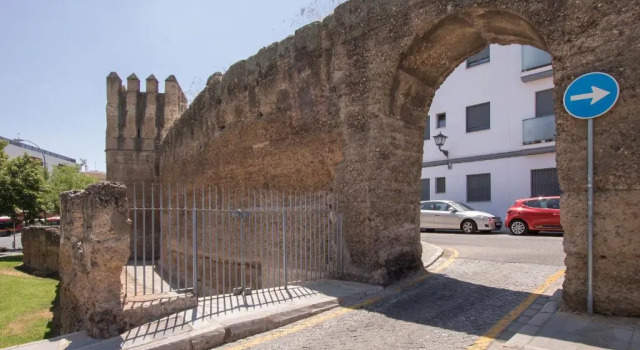 Апартаменты Murallas de Sevilla Apartamento con garaje 4 pax